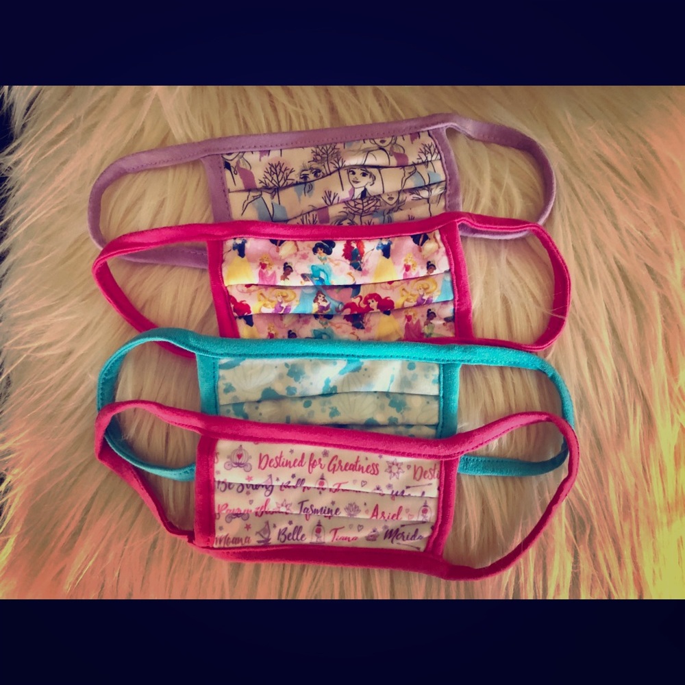 SOLD~Disney princess & frozen cloth face mask S/P